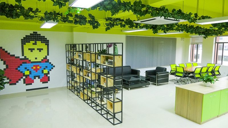 女声广告配音价格揭秘：影响因素与选择指南**